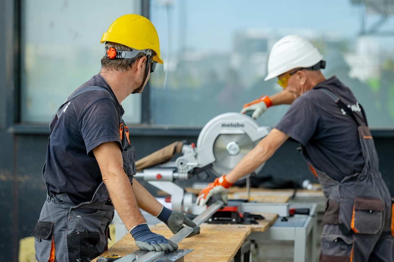 Construction Network Association Advantages Explained