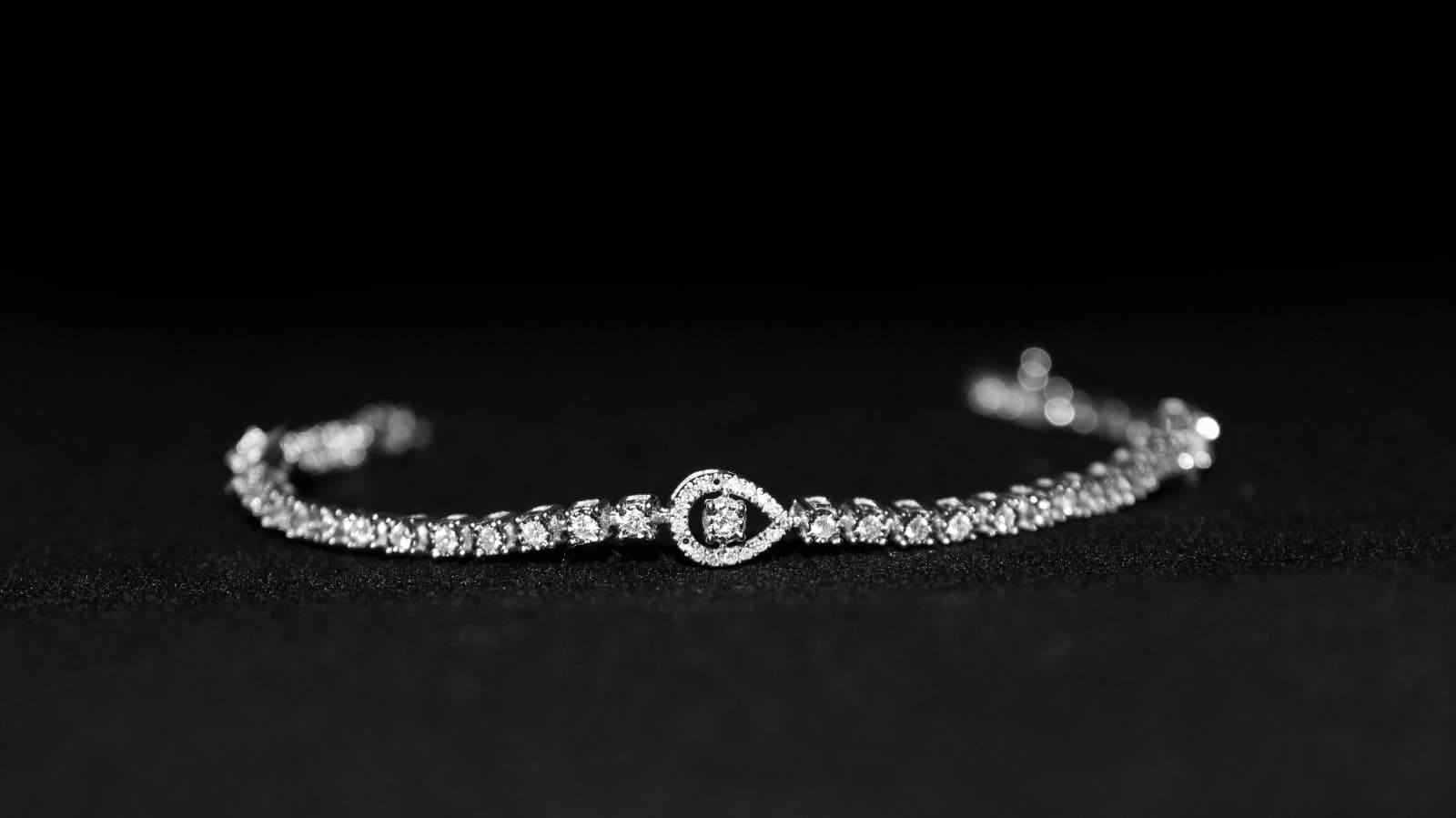 White Gold Bracelet with Sophisticated Swiss Style