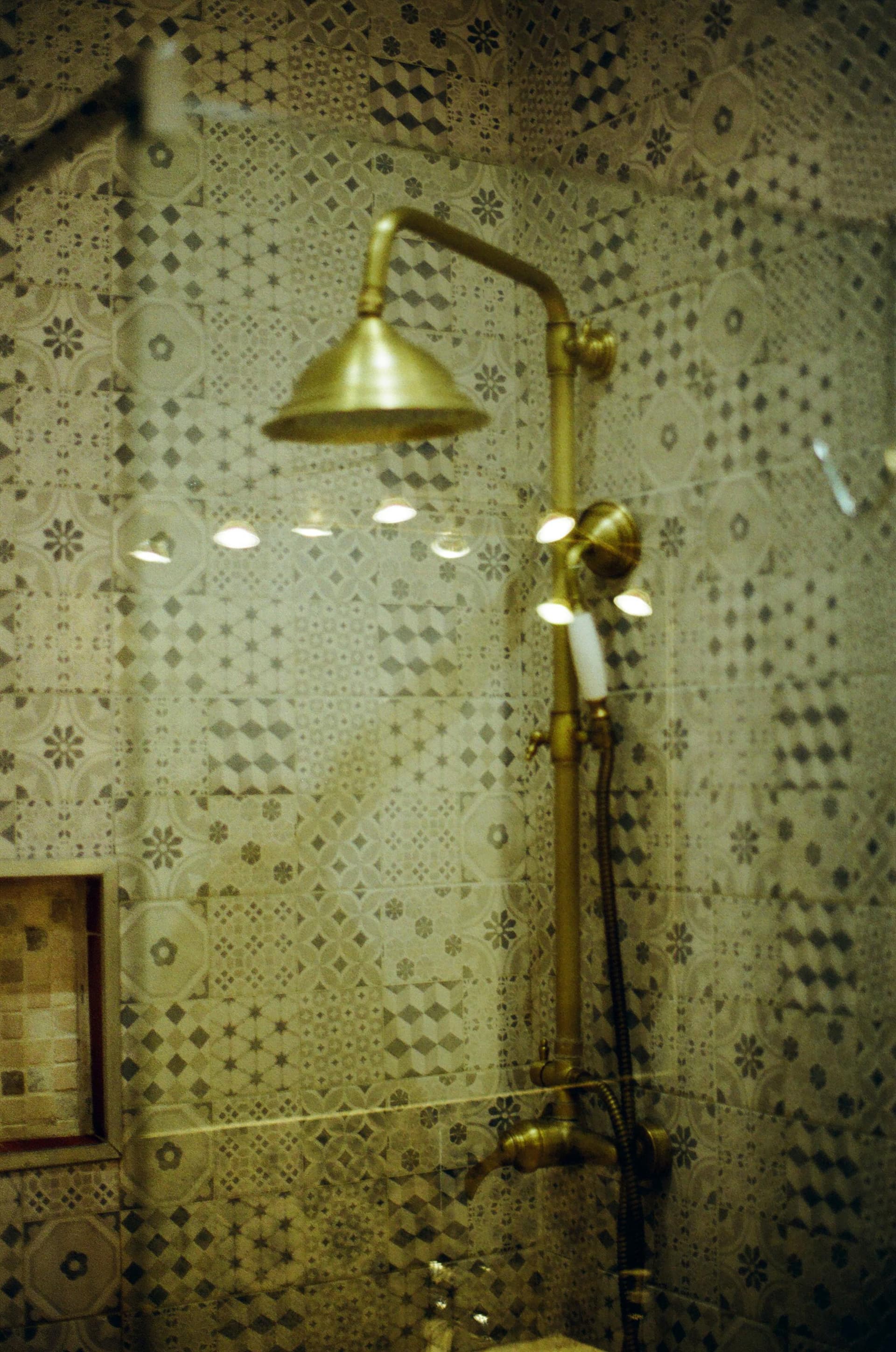 Stylish Shower Screens for Modern Homes