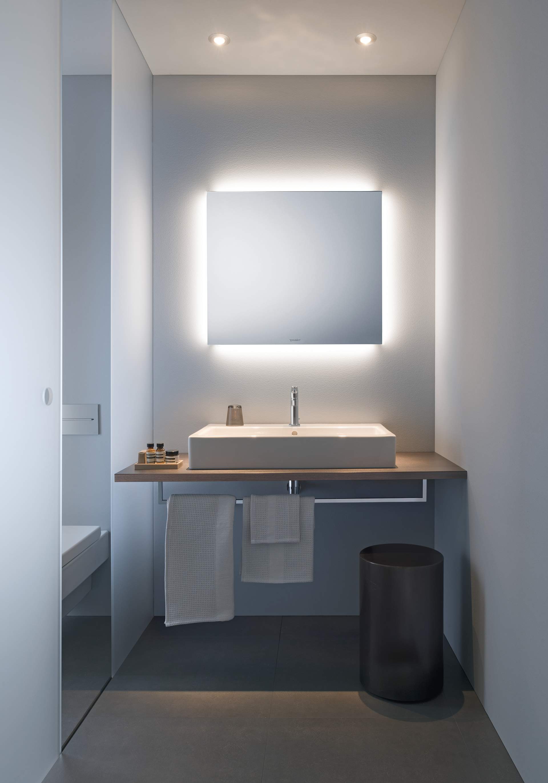 Transform Your Bathroom Ambiance with an Elegant LED Mirror