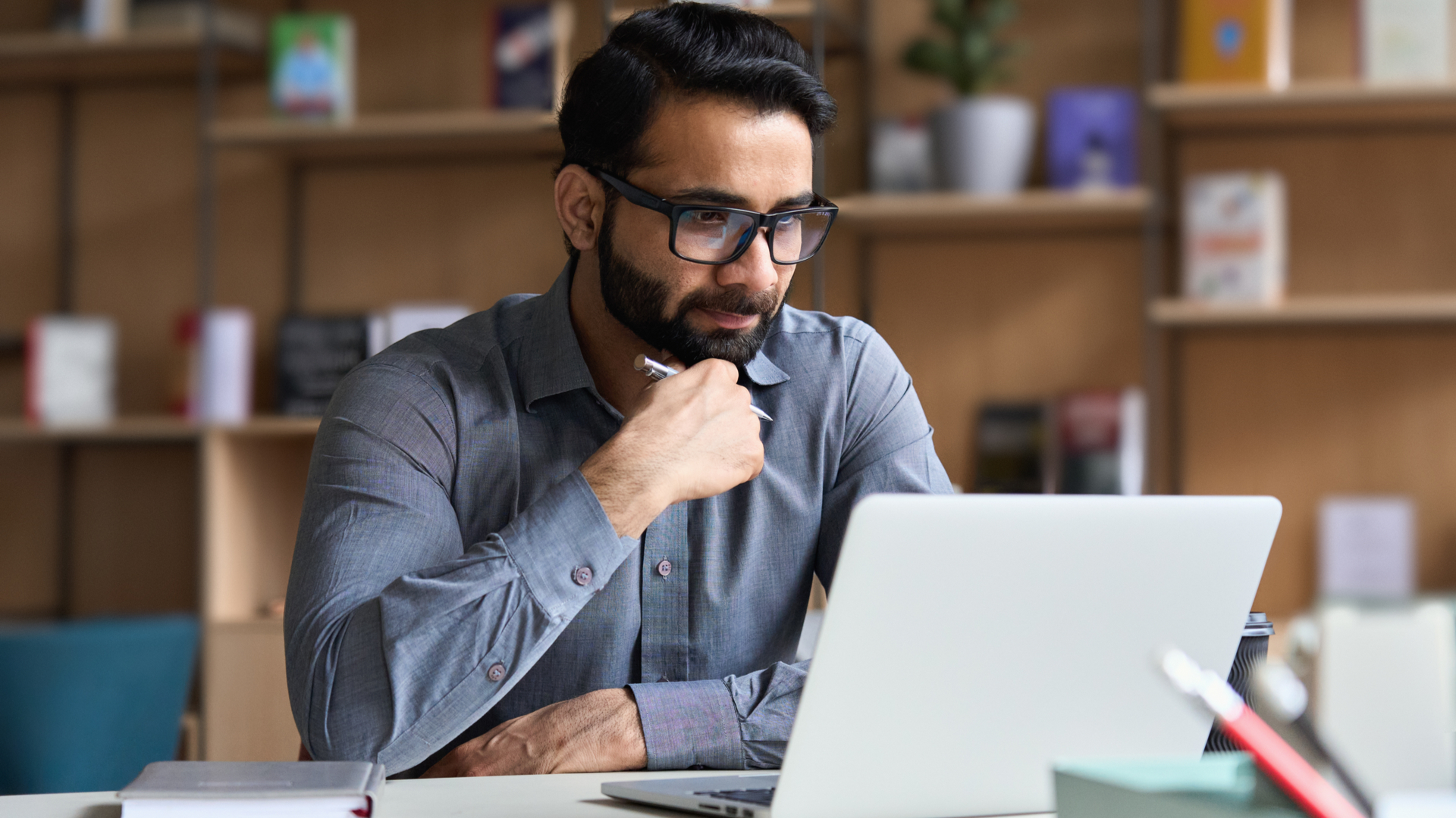 B2B Competitive Intelligence Solutions for Competitive Industries