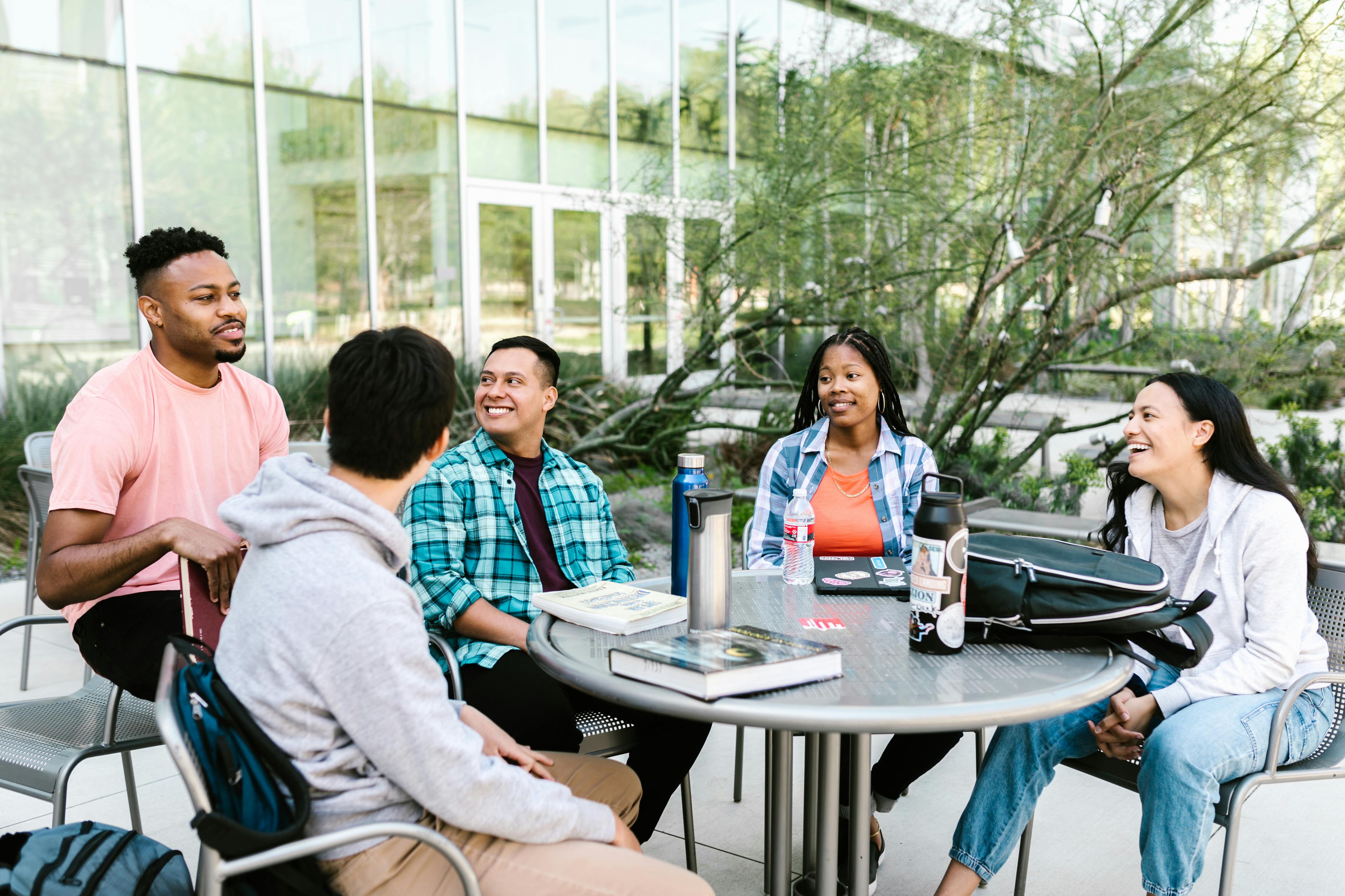 Not Going to Uni: Real Stories From Successful School Leavers