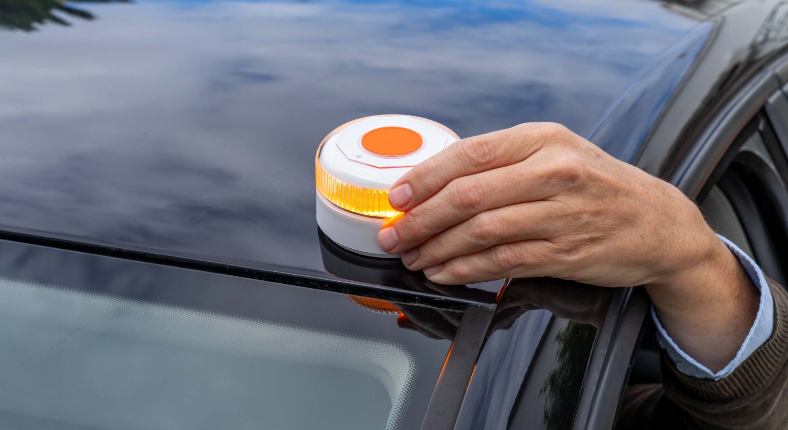 Die Warnleuchte V16: Ein unverzichtbares Sicherheitsgerät für unterwegs