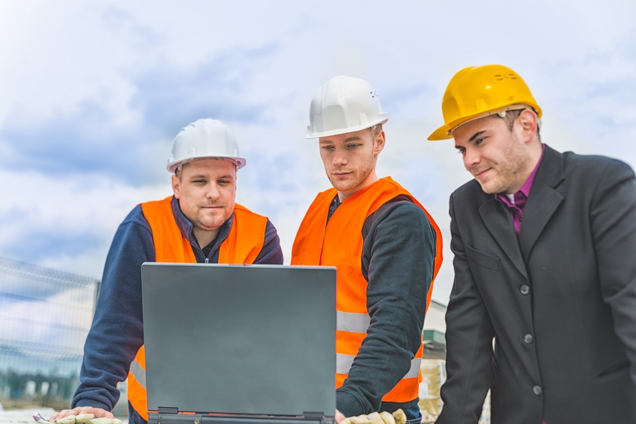 How a Manhattan Commercial General Contractor Manages Complex Urban Builds